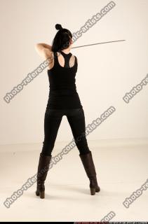 claudia-katana-defend-pose