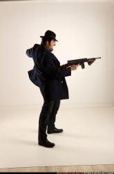 jerry-tommygun-pose2-shooting