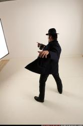 jerry-tommygun-pose2-shooting