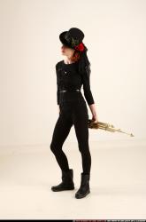 victoria-steampunk-standing-rifle-idle-pose2