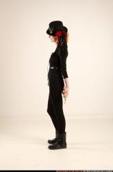 victoria-steampunk-standing-rifle-idle-pose2