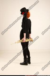 victoria-steampunk-standing-rifle-idle-pose2