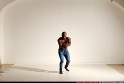 smax-eduardo-katana-jump