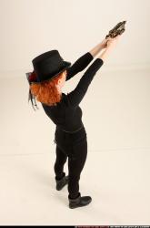 victoria-steampunk-pistol-aiming