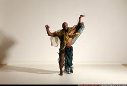 smax-eduardo-shawl-spell-pose1