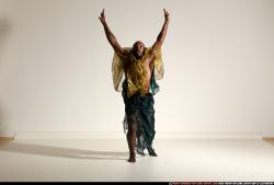 smax-eduardo-shawl-spell-pose1