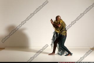 smax-eduardo-shawl-spell-pose1