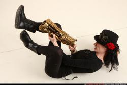 victoria-steampunk-blaster-rifle-aiming-pose4