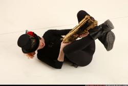 victoria-steampunk-blaster-rifle-aiming-pose4