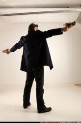 jerry-steampunk-pistols-pose2