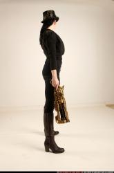 claudia-steampunk-blaster-rifle-pistol-aiming