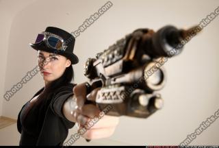 2017 07 CLAUDIA STEAMPUNK BLASTER RIFLE PISTOL AIMING 10