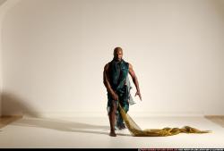 smax-eduardo-shawl-spell-pose2