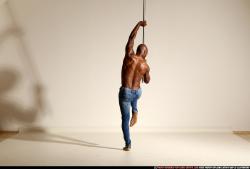 smax-eduardo-stick-attack-pose2