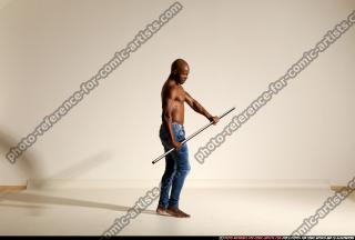 smax-eduardo-stick-attack-pose2