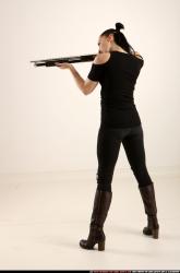 claudia-shotgun-aiming