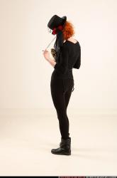 victoria-steampunk-phone-pose1