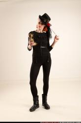 victoria-steampunk-phone-pose1