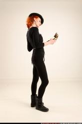 victoria-steampunk-phone-pose1
