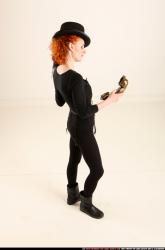 victoria-steampunk-phone-pose1