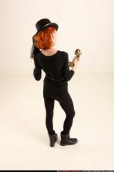 victoria-steampunk-phone-pose1