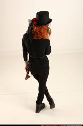 victoria-steampunk-phone-pose2