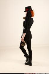 victoria-steampunk-phone-pose2