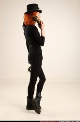 victoria-steampunk-phone-pose2