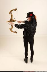 victoria-steampunk-bow-aiming