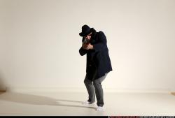 smax-jack-drawing-tommygun-shooting