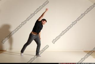 smax-jack-throwing-grenade