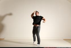 smax-jack-throwing-grenade