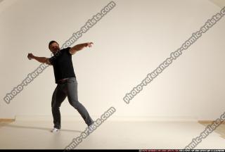 smax-jack-throwing-grenade