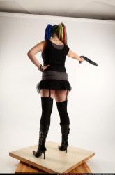 dolores-shotgun-aiming