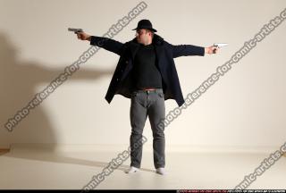 2017 09 SMAX JACK DRAWING PISTOL AIMING 010