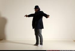 smax-jack-drawing-pistol-aiming