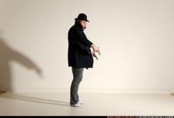 smax-jack-drawing-pistol-aiming