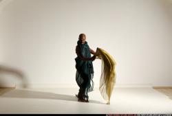 smax-eduardo-katana-slash-pose5-shawl