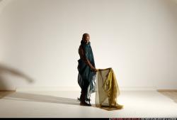 smax-eduardo-katana-slash-pose5-shawl