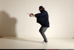 smax-jack-drawing-pistol-shooting