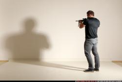 smax-jack-kneeling-m4a1-aiming