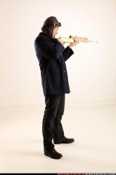 jerry-steampunk-rifle-aiming