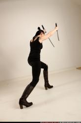 claudia-katanas-attack-pose2