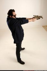 jerry-steampunk-crossbow-pistol-aiming
