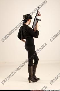 2017 11 CLAUDIA STEAMPUNK TOMMYGUN NEUTRAL POSE 05 B