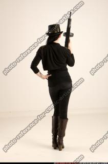 2017 11 CLAUDIA STEAMPUNK TOMMYGUN NEUTRAL POSE 04 B