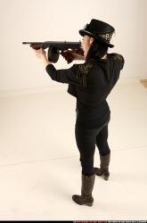 claudia-steampunk-tommygun-shooting