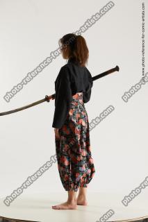 japanese woman in kimono with sword saori 06b