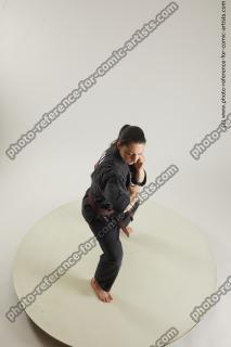 fighting young woman in kimono 01a