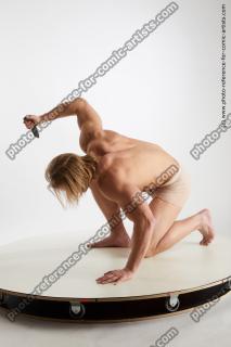 man fighting with knife erling 02